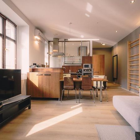 Skau Laurinska Apartment Братислава Екстериор снимка